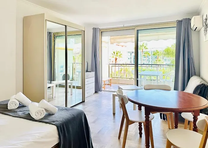 Grand - Croisette Cannes